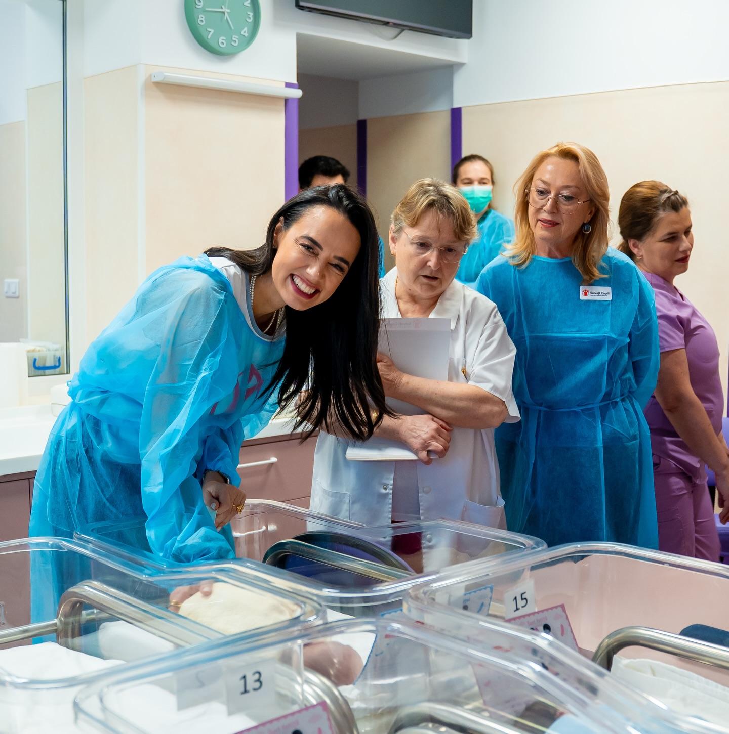 andreea raicu in cluj napoca la maternitate.jpg