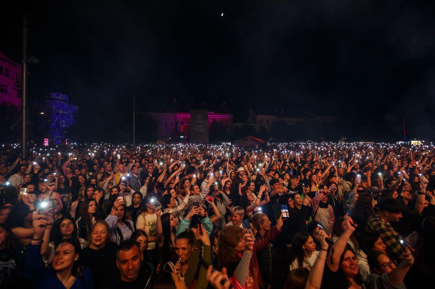 deliaconcert12.jpg