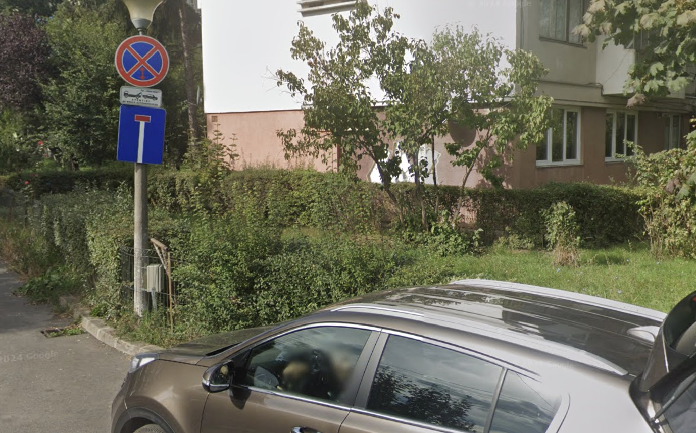 Clujean frustrat după cinci luni: „Numai avertismente pentru șoferul care parchează pe marcaj”
