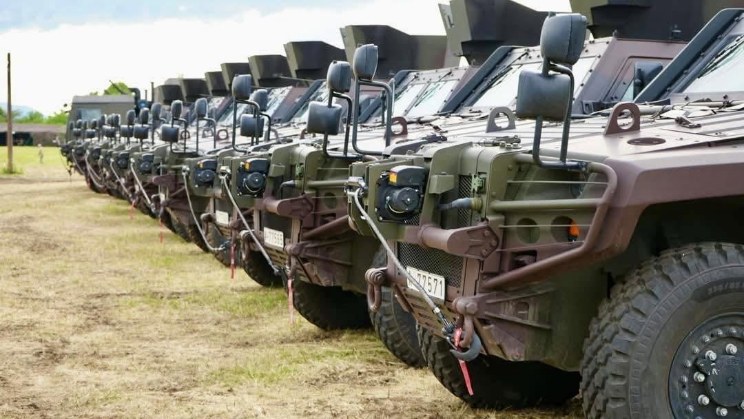 militari2.jpg