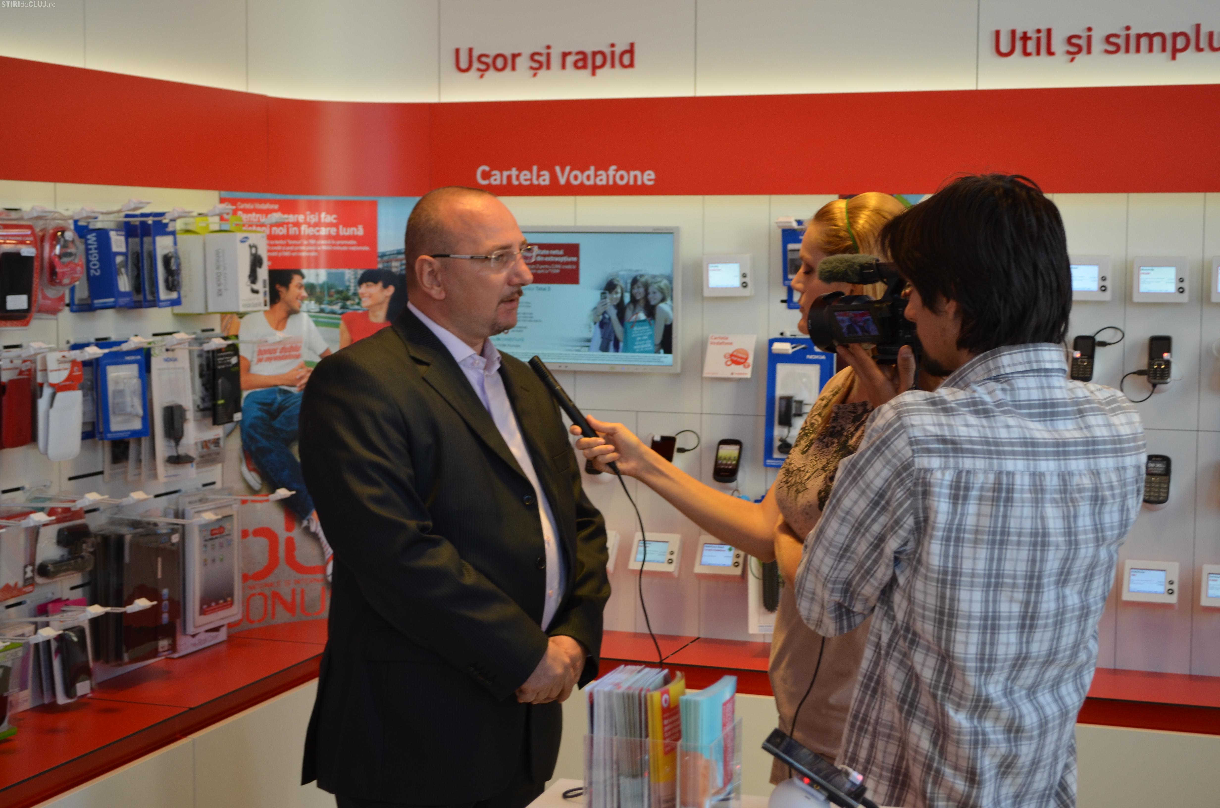 Magazinul Vodafone din Piața Unirii a fost inaugurat oficial. Spațiul a