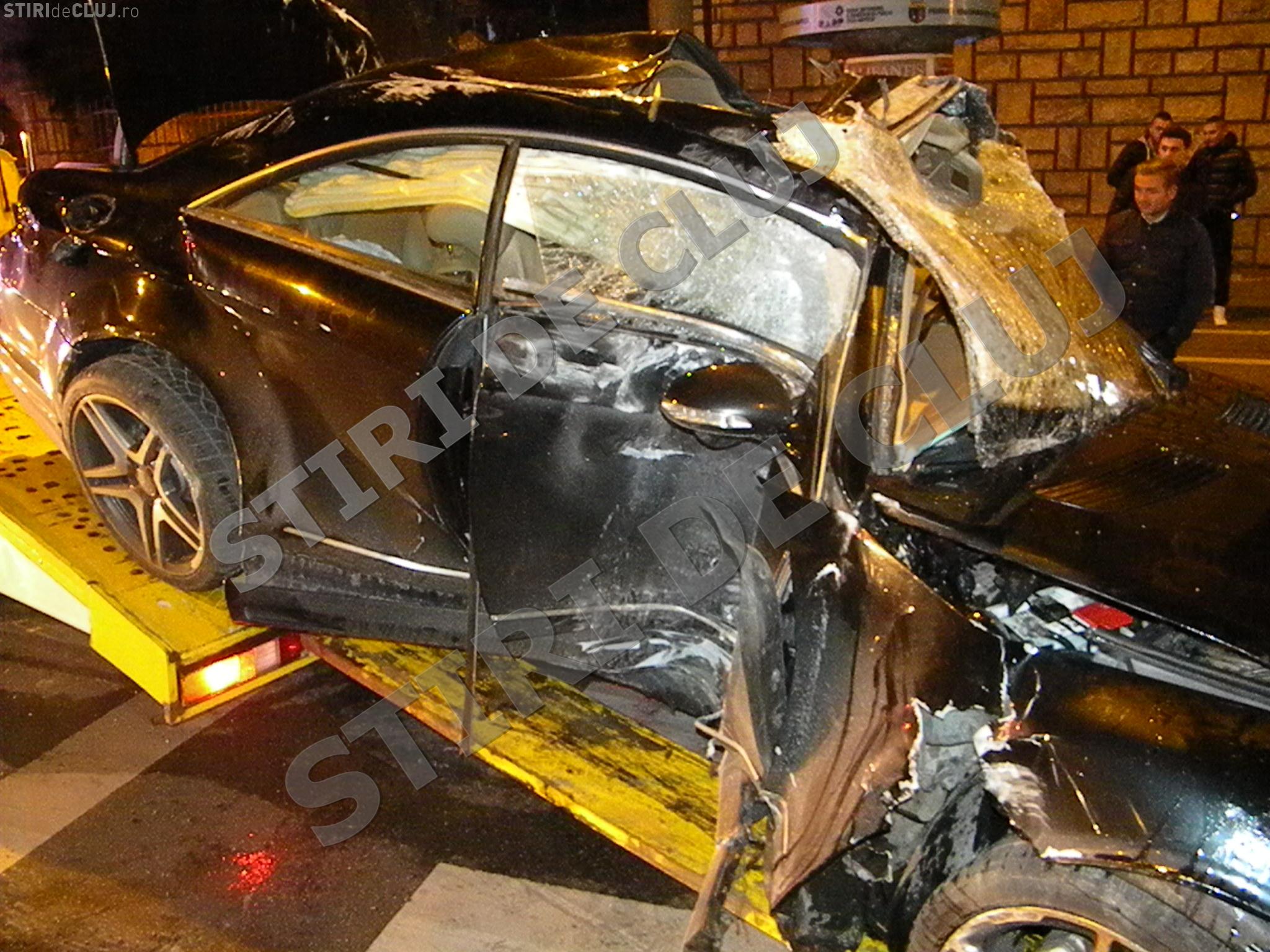 Accident Pe Dorobanților Un Mercedes De Lux S A Făcut Praf și