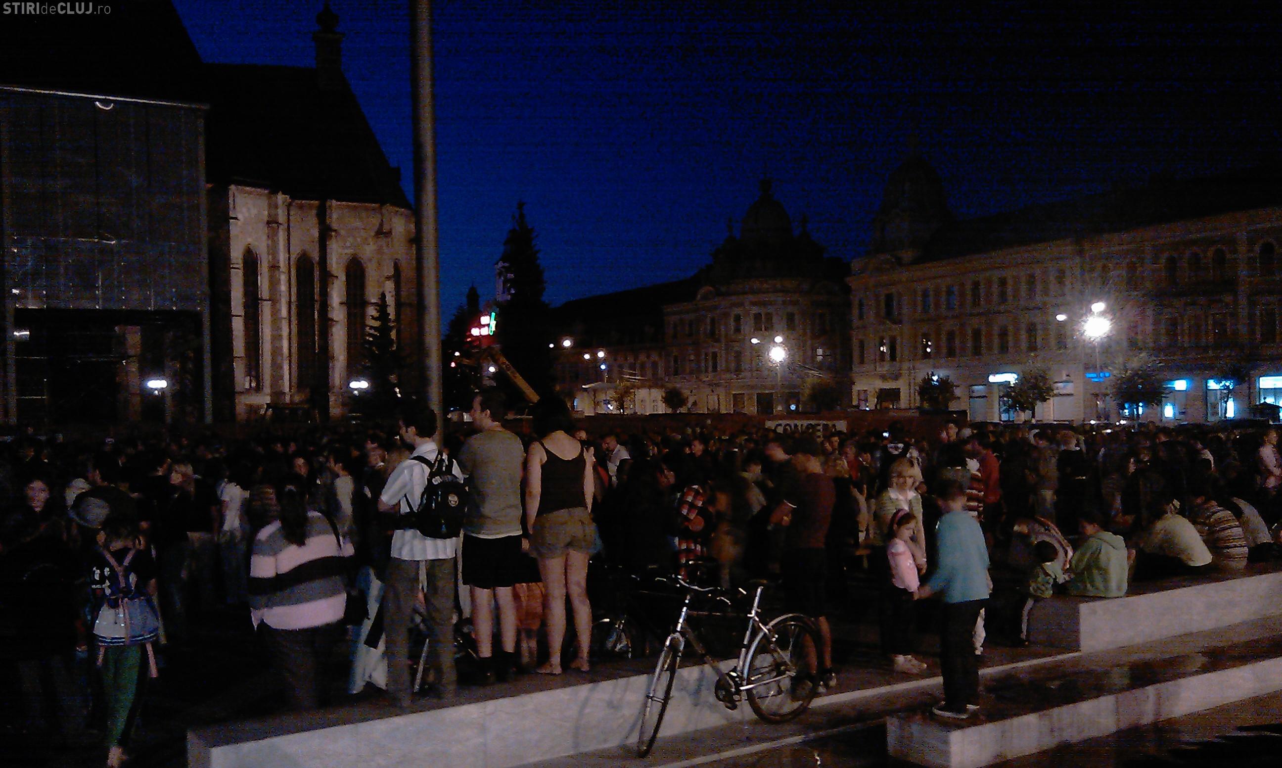 Concert in Piata Unirii urmarit de aproape o mie de oameni