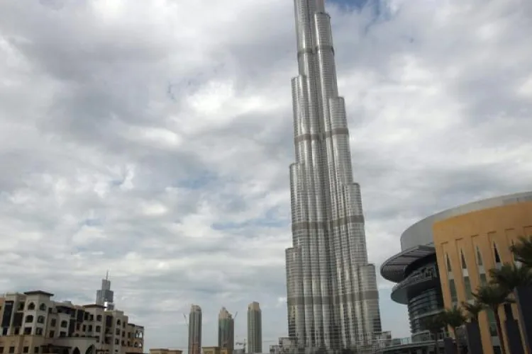 Astazi va fi inaugurata cea mai inalta cladire din lume- Burj Dubai 