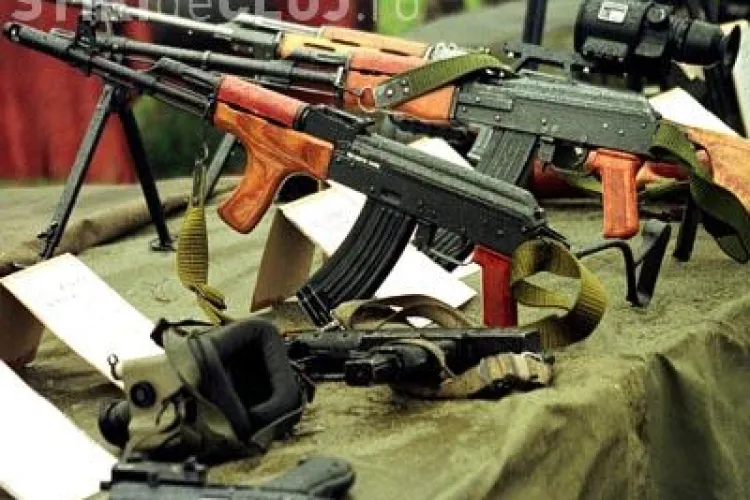 Cinci suspecti  in cazul furtului de arme au primit ordonante de retinere