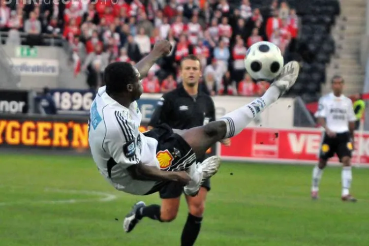 Paszkany vrea sa scape de Kone