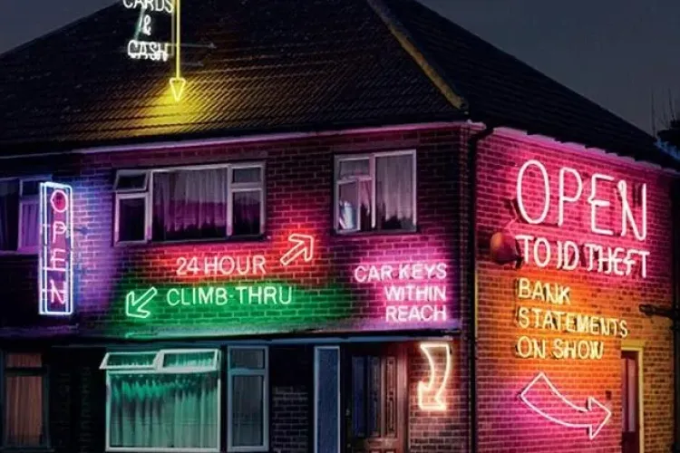 Romanii, dar si alti est-europeni, vizati de o noua campanie "anti-spargeri" in Marea Britanie