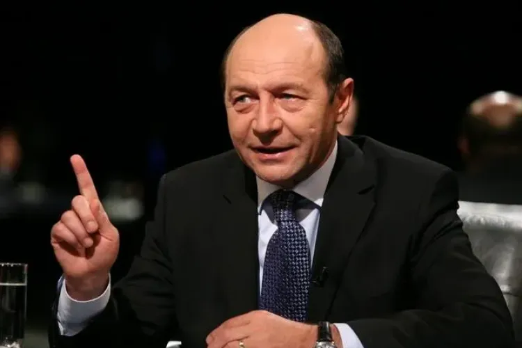 Basescu: Daca dadeau filmul cu copilul cu trei zile inainte de alegeri era "mortal"-VIDEO