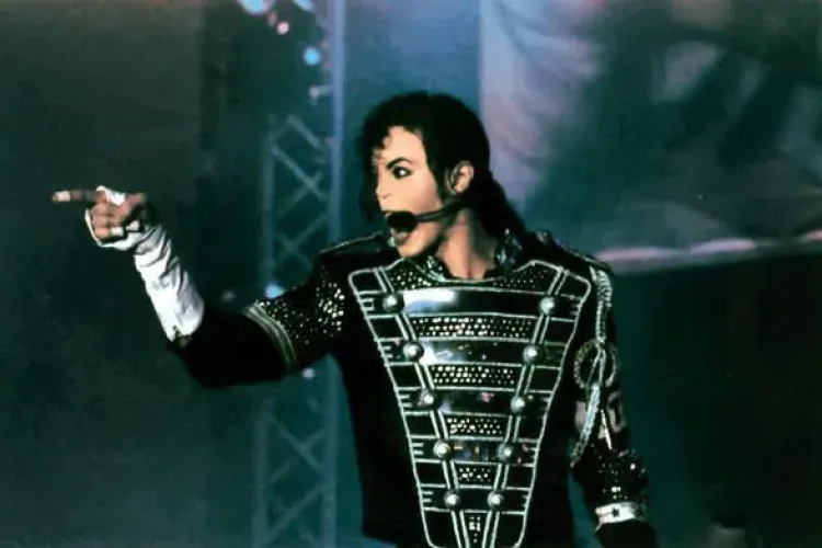 SOSIA OFICIALA A LUI MICHAEL JACKSON A CONCERTAT LA CLUJ-VIDEO