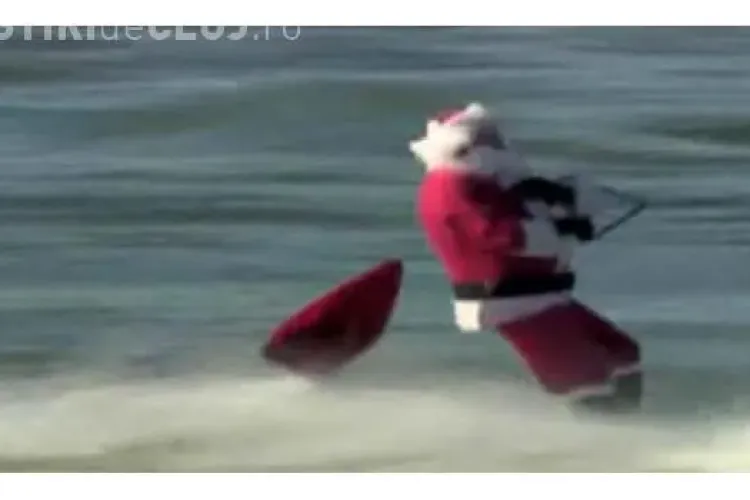 Mos Craciun face schi nautic 