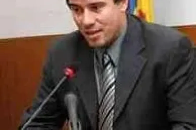 EXCLUSIV: Consilierul personal al ministrului Culturii este platit de doua ori din bani publici