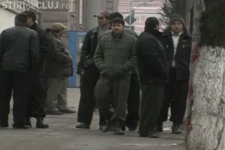 Zeci de rromi din Salaj care si-au cumparat permise de conducere din Ungaria, audiati de DNA Cluj