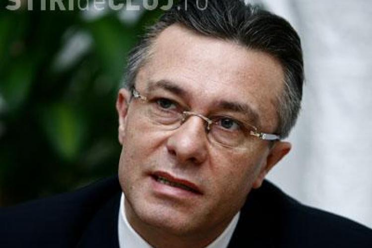 Diaconescu s-a retras! Presedintele PSD se va alege dintre Ponta si Geoana 