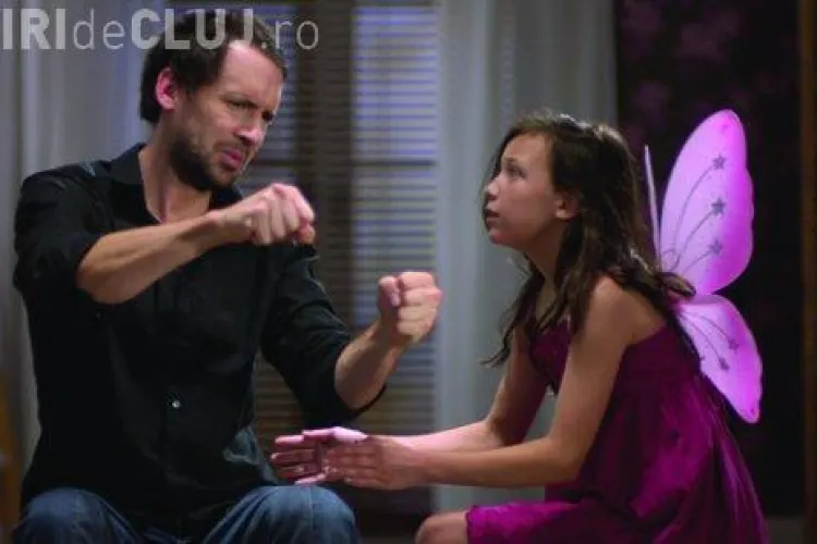 Un videoclip pentru folosirea centurii de siguranta face furori pe Internet - VIDEO