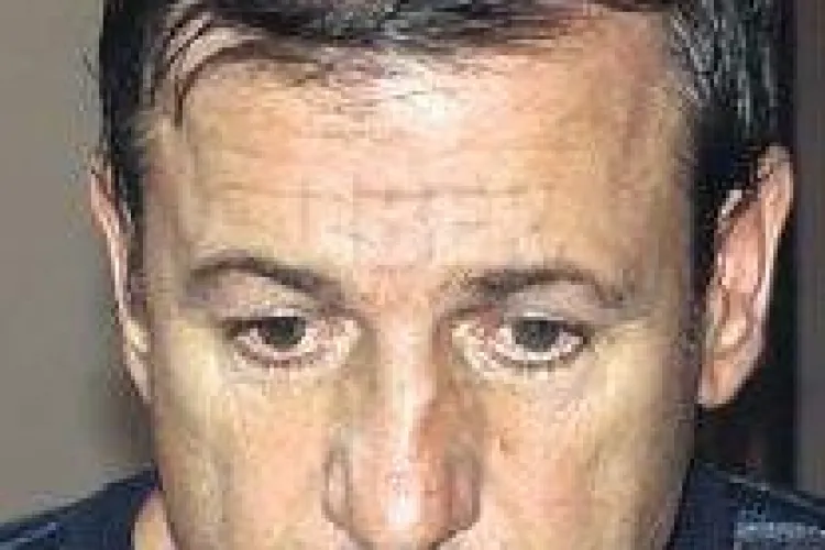 Antrenorul de inot  Vasile Pop a fost pus sub invinuire de politisti pentru ucidere din culpa, dupa ce un baietel de 5 ani s-a inecat la cursul lui