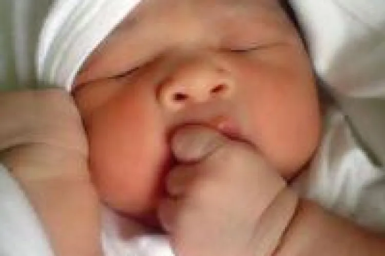 Zeci de bebelusi au fost vaccinati impotriva tuberculozei cu ser expirat