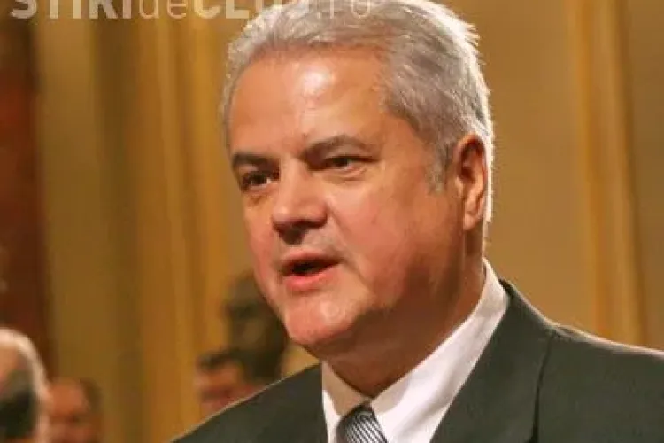 Adrian Nastase nu mai candideaza la conducerea PSD