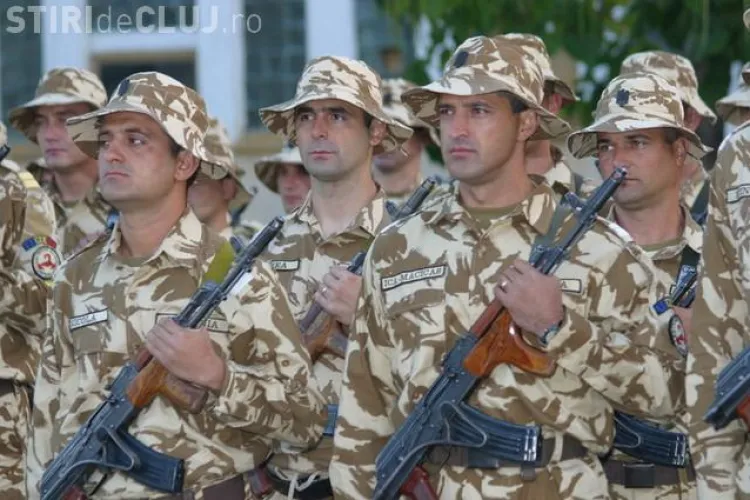 Tinerii care nu merg la centrele militare pentru recrutare vor fi amendati