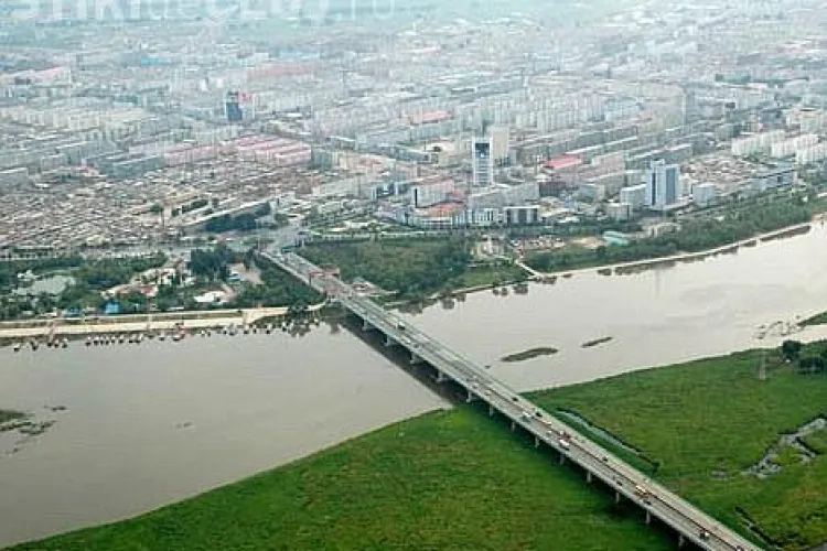  O chinezoaica de numai 9 ani a devenit mamica