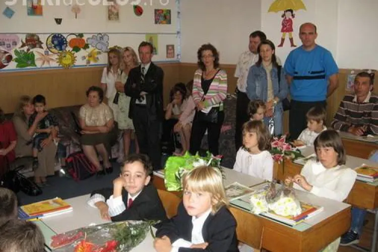 Salariile educatorilor si ale invatatorilor cresc cu 13 - 14 % de la 1 ianuarie 2010