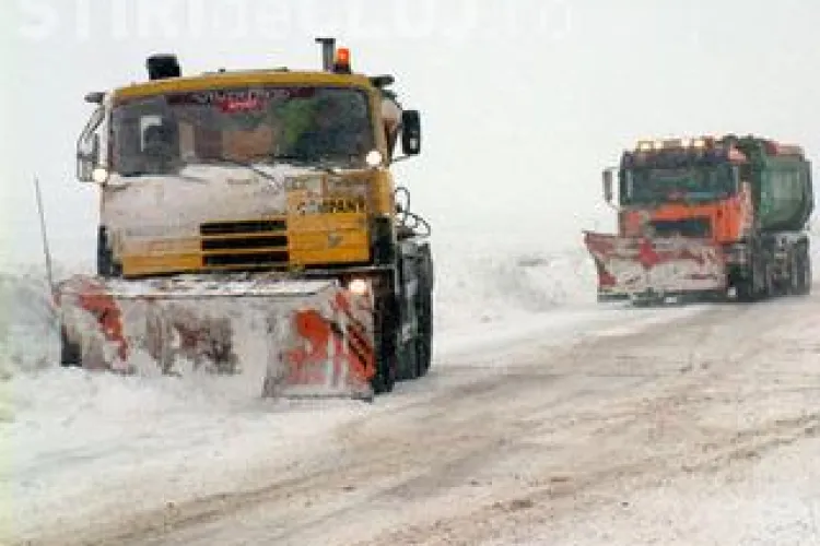 Pe autostrada Transilvania se circula cu dificultate intre km 15 si 27, din cauza viscolului