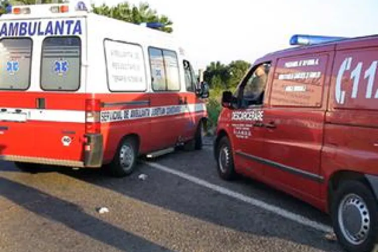 Accident grav, cu doi raniti, in apropiere de magazinul  Metro, la iesire din Cluj - Napoca spre Floresti