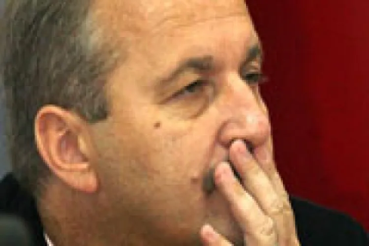 "Mult iubite tovarase Presedinte, Ion Iliescu"