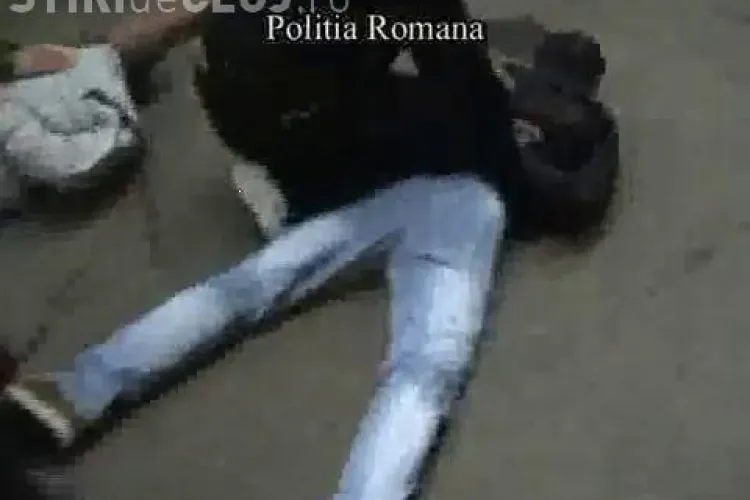 Doi traficanti de rubine au fost retinuti cu ajutorul politistilor din Cluj - VIDEO