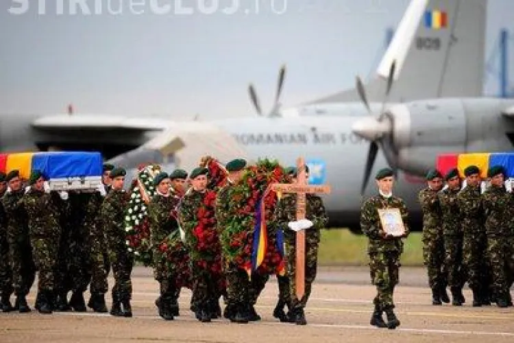 Militarii morti in Afganistan vor ajunge la Campia Turzii in aceasta noapte