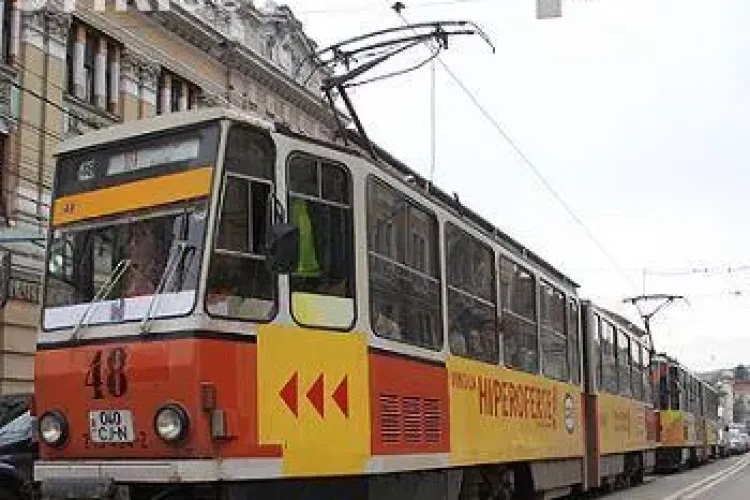 Prin contractul de modernizare a liniei de tramvai si a parcului central din Cluj Napoca vor fi create 600 de locuri de munca