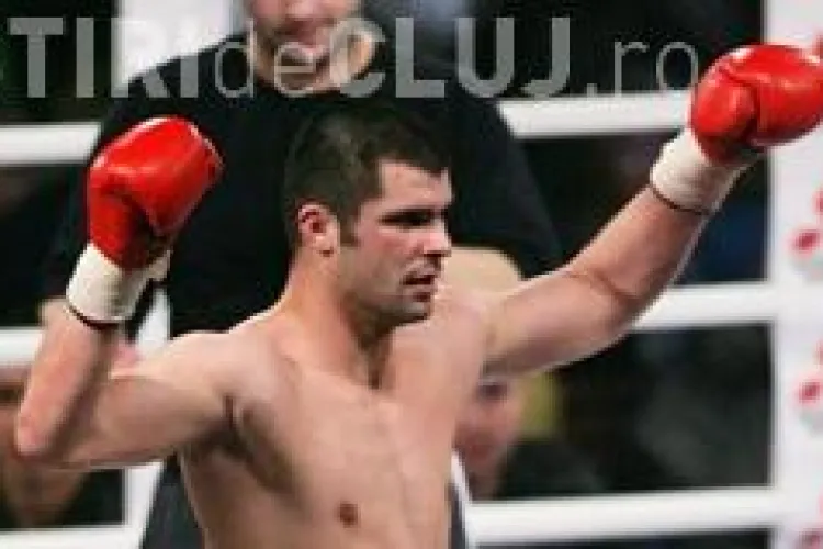 Daniel Ghita lupta cu Gokhan Saki in finala K1