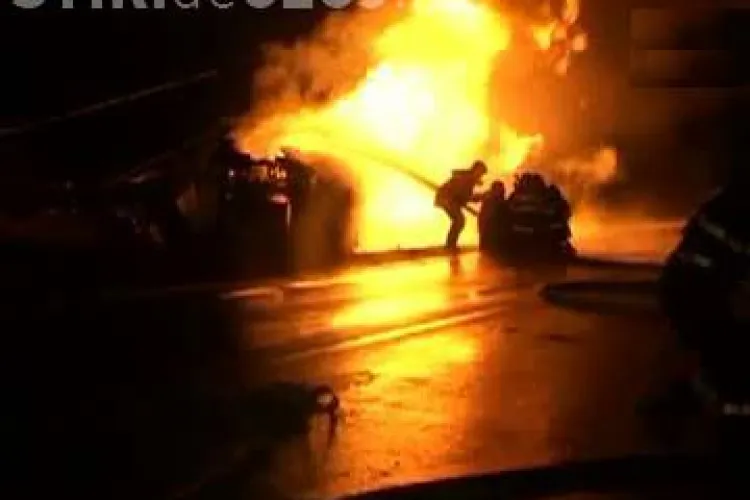 Un sofer a ars de viu in cisterna care a explodat la Vadu Moldovei - VIDEO