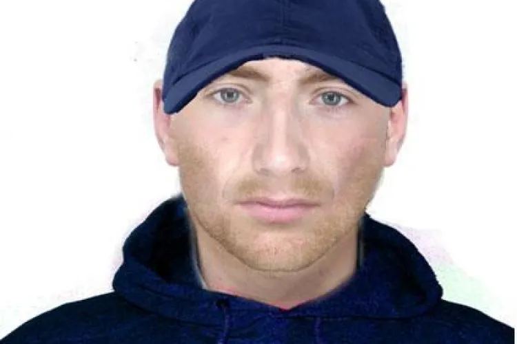 Atacatorul de la Iulius Mall a fost prins de politisti. Are 19 ani si este din Dej