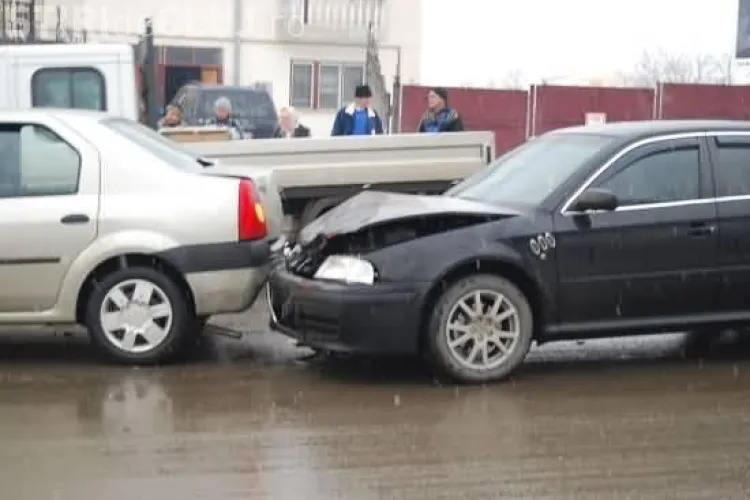 Jandarm implicat intr-un accident la Campia Turzii!