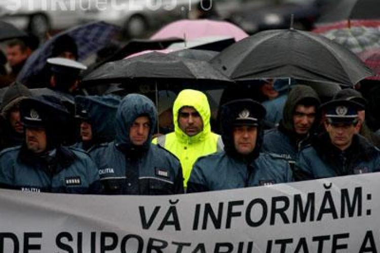Politistii din Cluj isi iau o saptamana de concediu fara plata si se duc la Bucuresti pentru a protesta in fata Ministrului de Interne
