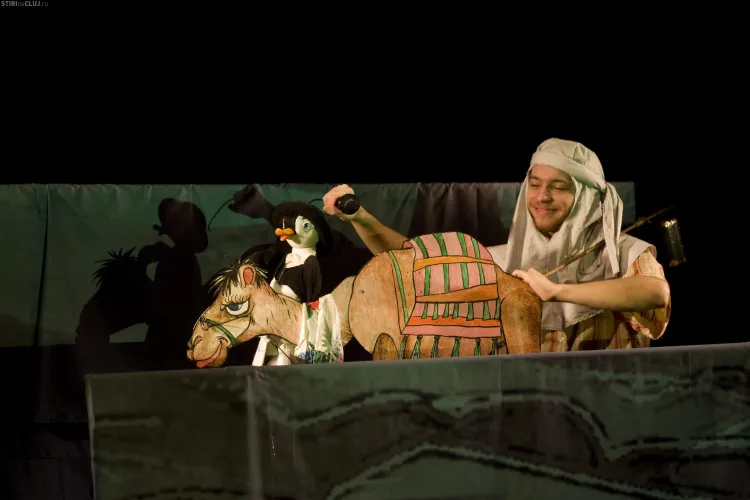 Spectacolul Cartea cu Apolodor va fi prezentat in premiera la Teatrul de Papusi Puck, dupa un turneu in Statele Unite