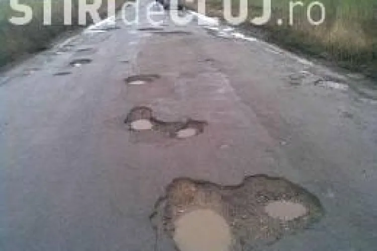 Modernizarea celor 717 kilometri de drumuri judetene ar putea arunca circulatia in haos. Totul trebuie terminat in doi ani