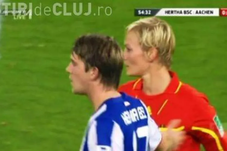 Un jucator a pipait "arbitra" pe sani in timpul unui meci de fotbal - VIDEO