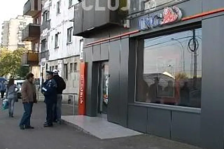 Galerie FOTO de la spargerea de la sucursala ING Cluj, Calea Floresti!