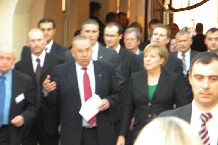 Angela Merkel a plecat de la Cluj Napoca in aplauze - VIDEO si Galerie FOTO