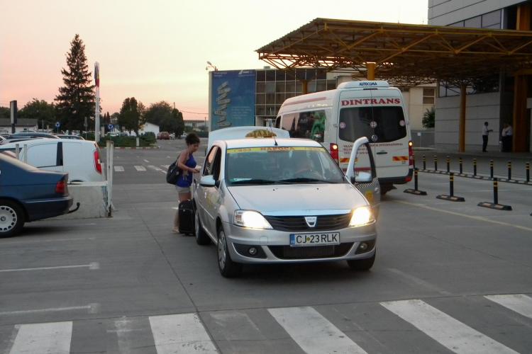 Taximetriștii de la Aeroportul Cluj au fost amendați. Refuzau curse