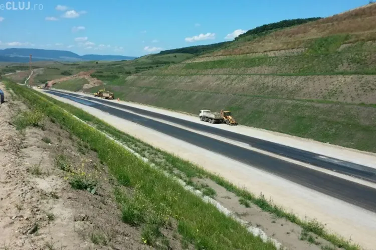 Lucrările la Autostrada  Gilău-Nădășel sunt în toi. Începe asfaltarea FOTO