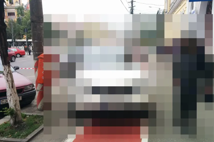 În față ANAF Cluj se parchează cu nerușinare: ”Unde ar putea o ”pipița” sa isi parcheze Nissan-ul?” - FOTO