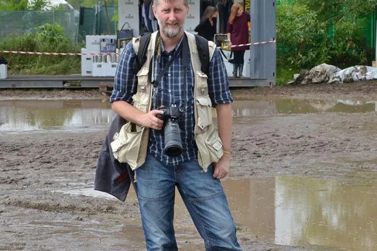 Cel mai tare fotograf de la Electric Castle și cum arată fata care se credea la MALL în noroi - FOTO