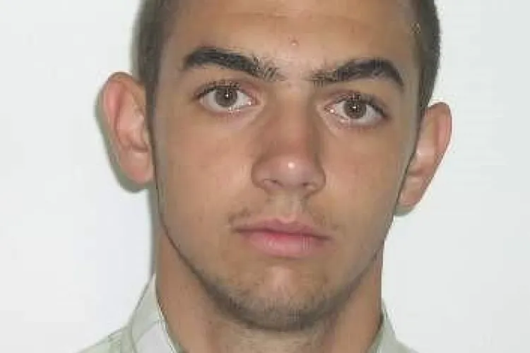 Tânăr clujean, dispărut de acasă de aproape o săptămână. L-ați văzut? FOTO