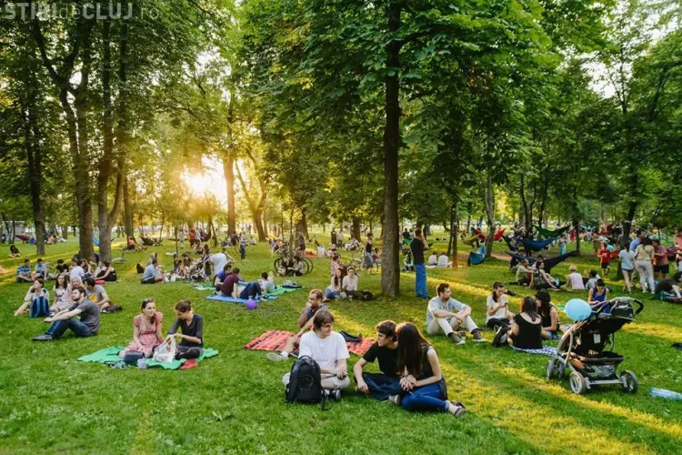 Mii de clujeni se distrează la Jazz in The Park în acest weekend FOTO