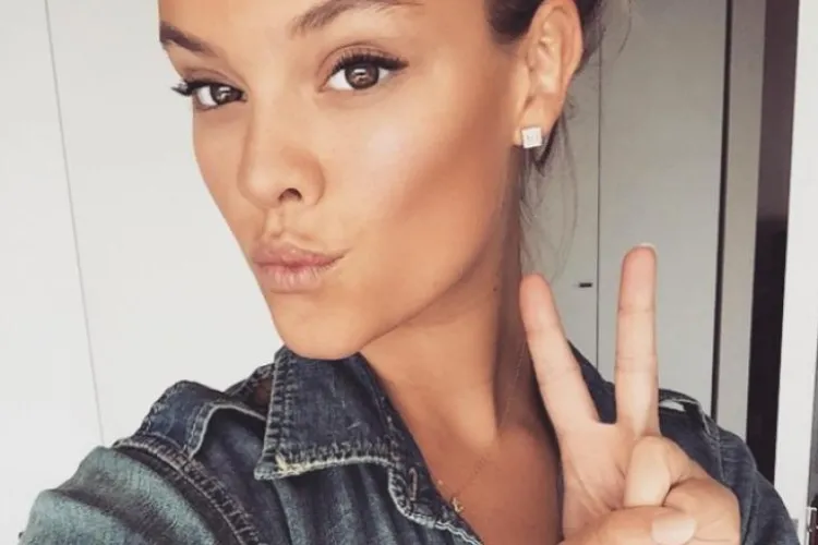 Fotomodelul care s-a făcut de râs cu o fotografie făcută la sală  - FOTO