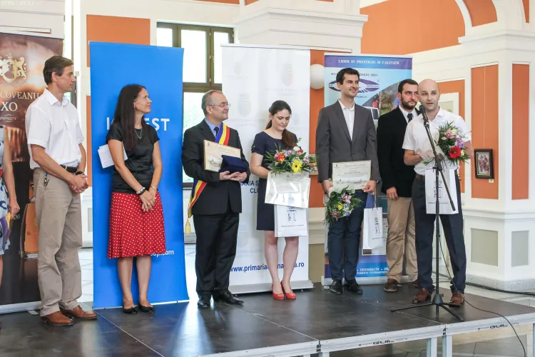 Au fost premiați câștigătorii concursului ”Tineri Cercetători în Știință și Inginerie”. Doi cercetători din Cluj au primit 2.500 dolari FOTO
