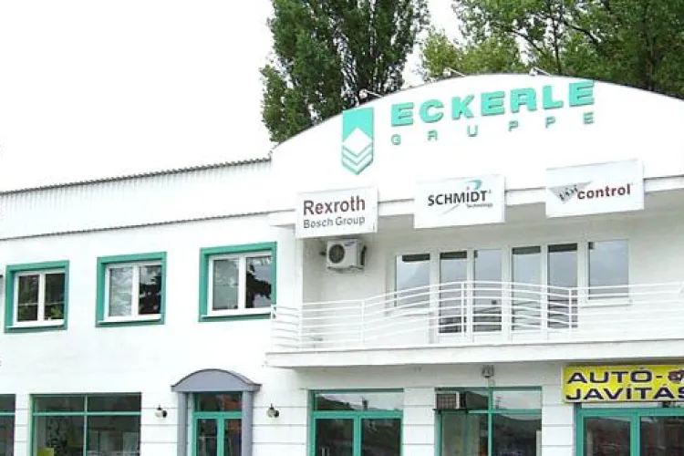 Cluj: 19 muncitori de la fabrica Eckerle Automotive s-au intoxicat cu substanțe toxice