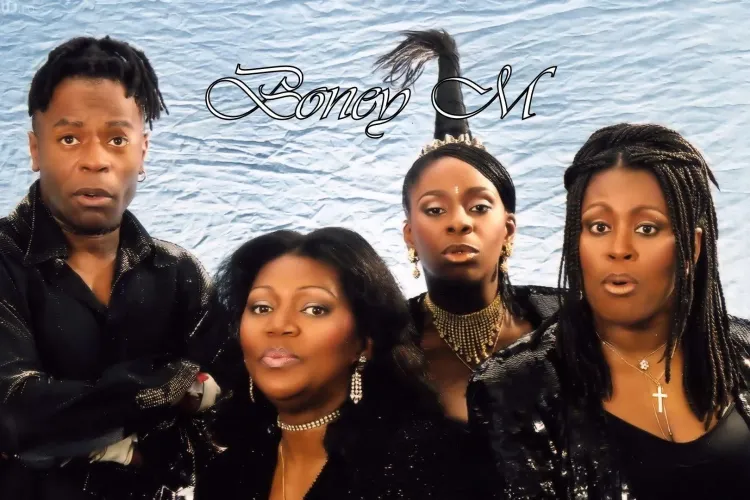 UNTOLD FESTIVAL: Scena RETRO - PROGRAM și LOCAȚIE